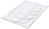 A white quilted duvet is shown from a slightly elevated angle on a white background. Produktbild-Vorschau