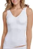 A woman wearing a white tank top with built-in pads. Produktbild-Vorschau