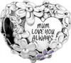 A Pandora charm shaped like a heart, adorned with daisies and the inscription 'Mum Love You Always'. Anteprima dell’immagine prodotto