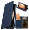 A collage of images showing a dark blue flip case for a Samsung Galaxy S25 FE phone, with a credit card inserted and a depiction of the phone inside the case. Produktbild-Vorschau