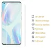 A smartphone screen protector is shown next to a smartphone, with feature descriptions listed on the right. Produktbild-Vorschau