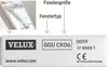 A label with product information for a VELUX window, with arrows pointing to different parts of a window in the background. Voir les images du produit