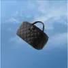 Borsa cosmetica imbottita da donna, borsa per trucchi Anteprima dell’immagine prodotto 11