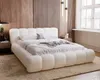 Čalouněná postel 180x200 Cloud Boucle - Manželská postel s Náhled obrázku produktu 1