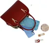 Gallantry, Abendtasche Lack mit Perlenbesatz und Produktbild-Vorschau 4