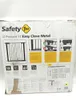 The image shows the packaging of a Safety 1st U-Pressure Fit Easy Close Metal baby gate. The packaging displays product images, features, and instructions. Voir les images du produit