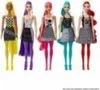 Five fashion dolls standing side-by-side against a white background. Anteprima dell’immagine prodotto