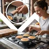 Poêle à œufs au plat et à pancakes à 4 alvéoles Voir les images du produit 10