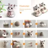 A collage showing a finished felted hamster and a step-by-step guide on how to make one. Produktbild-Vorschau