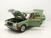 Mercedes 200 Limousine W123 1982 hellgrün Modellauto 1:18 Produktbild-Vorschau 4