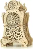 A wooden grandfather clock model. Voir les images du produit