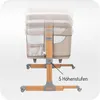 A rear view of a beige and wood baby crib with wheels, showing its adjustable height mechanism. Anteprima dell’immagine prodotto