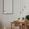 Klassische weiße Stehlampe im nordischen Design mit Produktbild-Vorschau 4