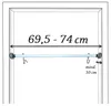 A white bar with hooks is mounted across a doorway, with measurements indicating its adjustable size. Anteprima dell’immagine prodotto