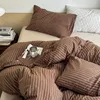 Omgoods - Bedlinnen Set 200 x 220 cm, Bruin Gestreept, Productafbeelding-voorbeeld 2