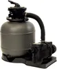 A sand filter system for a swimming pool, consisting of a large gray tank and a black pump connected by a flexible hose. Produktbild-Vorschau