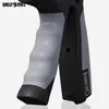 A close-up view of the grip and part of the body of a hand exerciser. Produktbild-Vorschau