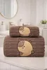 2er Set Kinder Badetücher Capybara 70x140 + 35x75 cm – Produktbild-Vorschau 2