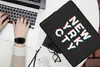 MuchoWow® Laptop Hülle 13 Zoll New York - Stadt - Rot Produktbild-Vorschau 2