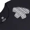 Schwarzes T-Shirt "Bamboo Blossom" von Ocun mit grafischem Muster auf der linken Schulter. Produktbild-Vorschau