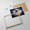 Gerahmtes Poster - Rahmen in heller Eiche - Astronaut Erde Produktbild-Vorschau 4