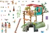A collection of PLAYMOBIL Wiltopia toy figures and accessories, centered around a treehouse playset. Podgląd zdjęcia produktu