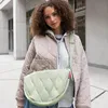 reisenthel moonbag S Umhängetasche  puffer iced matcha Produktbild-Vorschau 2