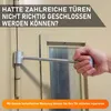 A hand is using a tool to adjust a door hinge. Text overlays describe the problem and the solution. Produktbild-Vorschau
