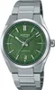 A close-up studio shot of a men's wristwatch with a green dial and a stainless steel bracelet. Anteprima dell’immagine prodotto