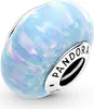 A close-up studio shot of a Pandora charm. Anteprima dell’immagine prodotto