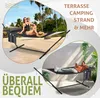 Collage showing a hammock with a stand in two different settings: a beach with palm trees and a patio with plants. Produktbild-Vorschau