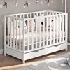 Łóżeczko Lulu 120x60 z szufladą i barierką – drewniane, z Podgląd zdjęcia produktu 6