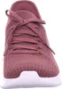 A close-up, front-facing view of a red sneaker. Voir les images du produit