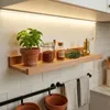 Nástěnná police Relaxdays, VxŠxH: 5 x 50 x 15 cm, ořechové Náhled obrázku produktu 2
