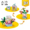 LEGO Creator 3-in-1 set: Parfumfles met bloemendecoratie - Productafbeelding-voorbeeld 5