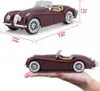 Model Jaguar XK 120 Roadster bordowy Skala 1:24 BBurago Podgląd zdjęcia produktu 8