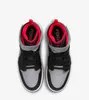 Nike Air Jordan 1 Hi FlyEase "Cement Grey Fire Red" Podgląd zdjęcia produktu 4