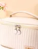 J&W Damescosmetica tas Tulirana, beige, one size Productafbeelding-voorbeeld 13