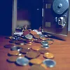 Mini Tresor Spardose in Weiß mit echtem Zahlenschloss & Produktbild-Vorschau 7