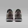 The rear view of a pair of Nike Air Jordan 4 Retro OG sneakers. Produktbild-Vorschau