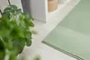 Weicher Hochflor-Teppich in der Farbe Salbei ausgelegt im Wohnzimmer.
 Produktbild-Vorschau