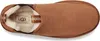 A top-down view of a brown UGG slipper. Voir les images du produit