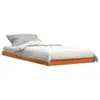 A single bed with a pillow and duvet on a white background. Podgląd zdjęcia produktu
