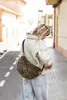reisenthel Umhängetasche Moonbag Leo Fake Fur braun Produktbild-Vorschau 23