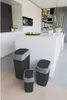Curver Pacific Flip Bin 45L Nero Con Coperchio Grigio Anteprima dell’immagine prodotto 3