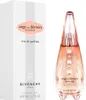A product shot of a perfume bottle and its packaging. Voir les images du produit