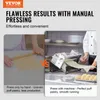 A split image comparing manual dough pressing with machine dough pressing, with text overlays highlighting the benefits of using a machine. Anteprima dell’immagine prodotto