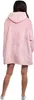 A person wearing a pink hoodie blanket, seen from the back. Produktbild-Vorschau