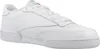 A studio shot of a single white Reebok Club 85 sneaker. Voir les images du produit