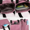 Rosa Stofftasche in einer Collage aus fünf Detailansichten, die ihre mehreren Fächer und Taschen hervorhebt Náhľad obrázku produktu